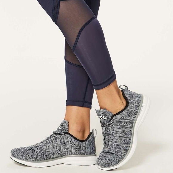 Lululemon Fresh in Mesh Tight (25”) - Picture 7 of 8